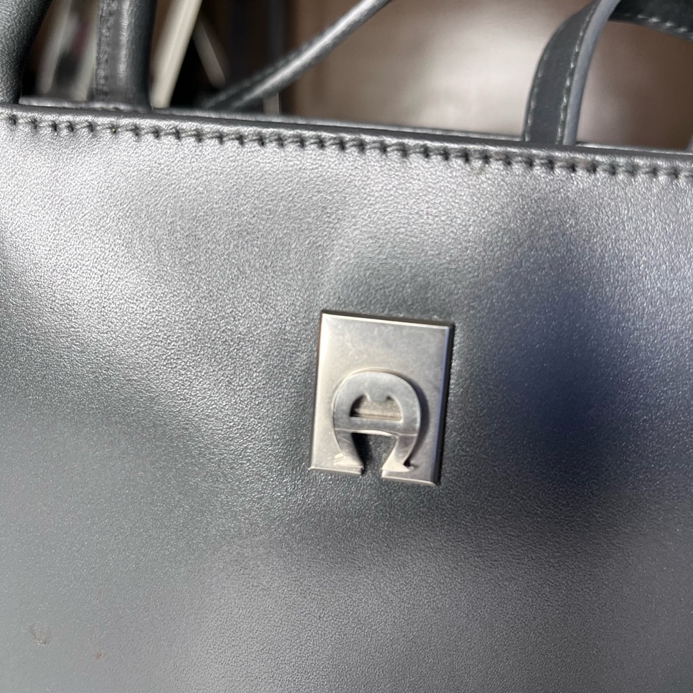 Etienne Aigner Metallic Gray Satchel w/ Matching Wallet - Picture 2 of 11